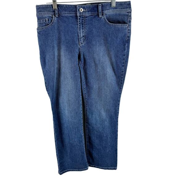 Chico's Medium Wash Straight Leg Mid-Rise Embellished Jeans Size 1 Short (8-10) - Picture 1 of 7